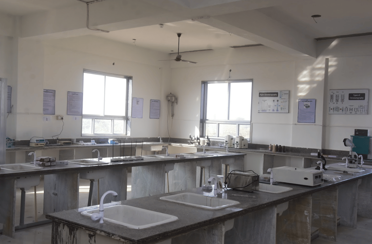 Biyani Institute of Pharmaceutical Sciences Jaipur Pharmacy Lab photo 19